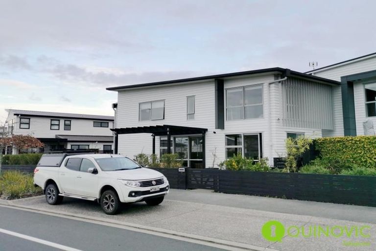 Photo of property in 52 Te Oneroa Way, Long Bay, Auckland, 0630