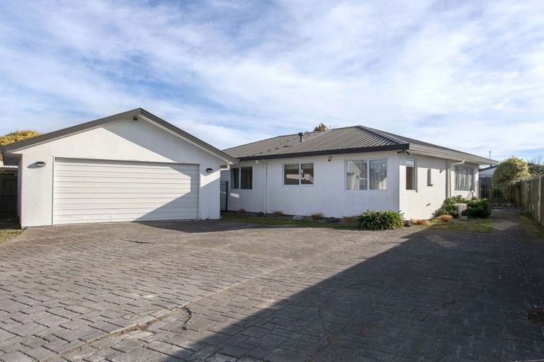 Photo of property in 60a Travis Road, Burwood, Christchurch, 8083