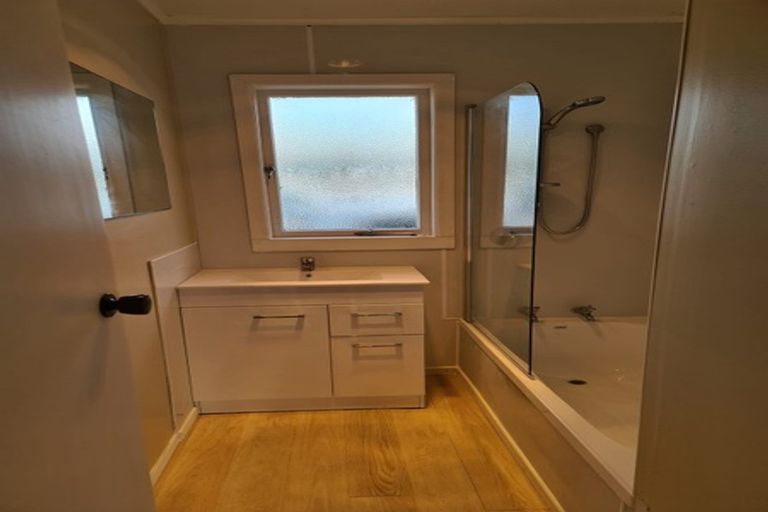 Photo of property in 27 Joanna Place, Deanwell, Hamilton, 3206