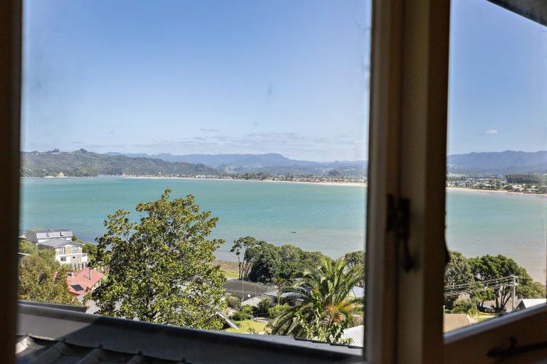 Photo of property in 21 Haddon Crescent, Whitianga, 3510