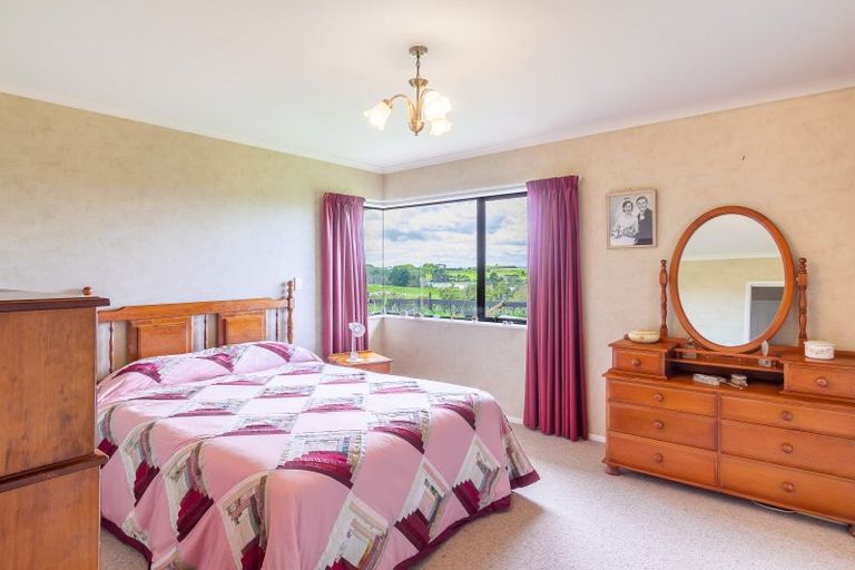 Photo of property in 347 Henwood Road, Hillsborough, New Plymouth, 4372