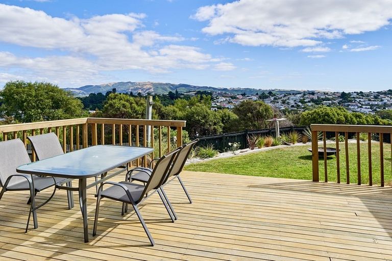 Photo of property in 22 Staysail Place, Whitby, Porirua, 5024