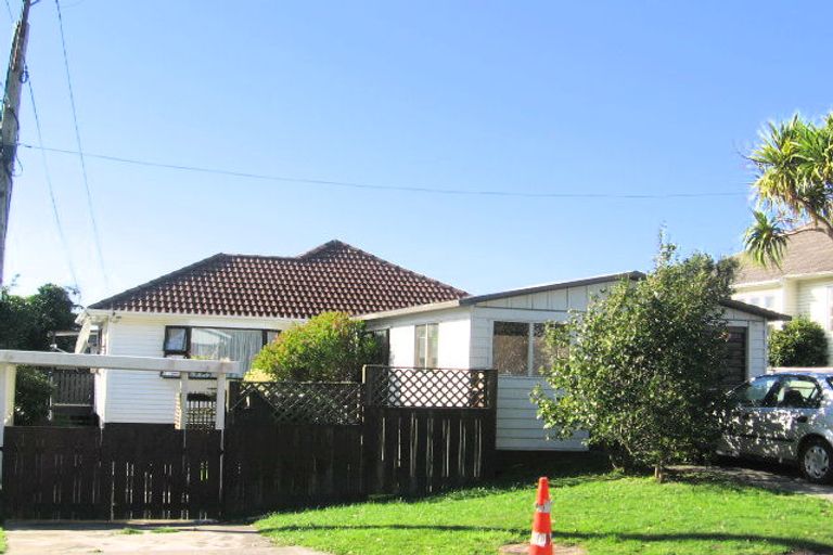 Photo of property in 12a Sim Street, Johnsonville, Wellington, 6037