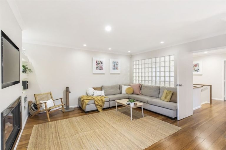 Photo of property in 46 Marywil Crescent, Hillcrest, Auckland, 0627