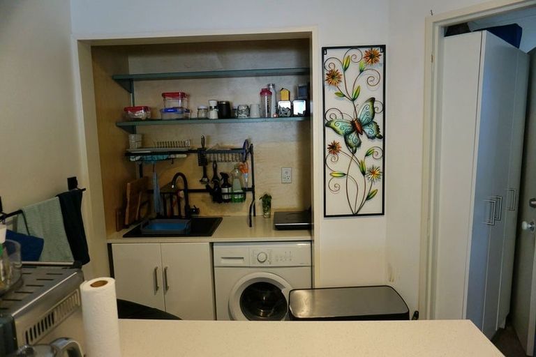 Photo of property in 2/13 Markham Place, Bucklands Beach, Auckland, 2012