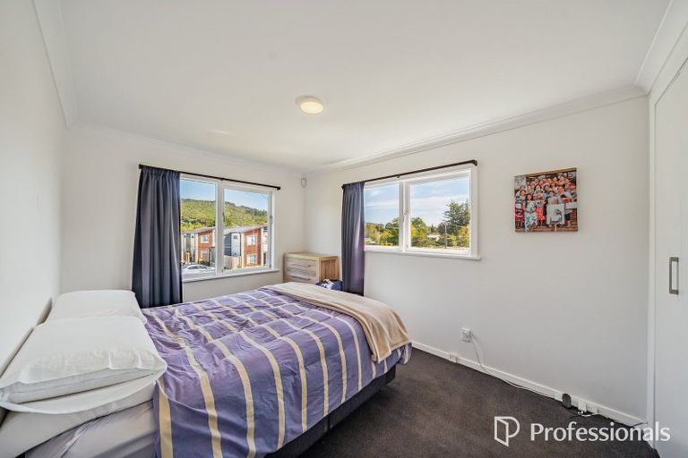 Photo of property in 9 Peel Place, Wainuiomata, Lower Hutt, 5014