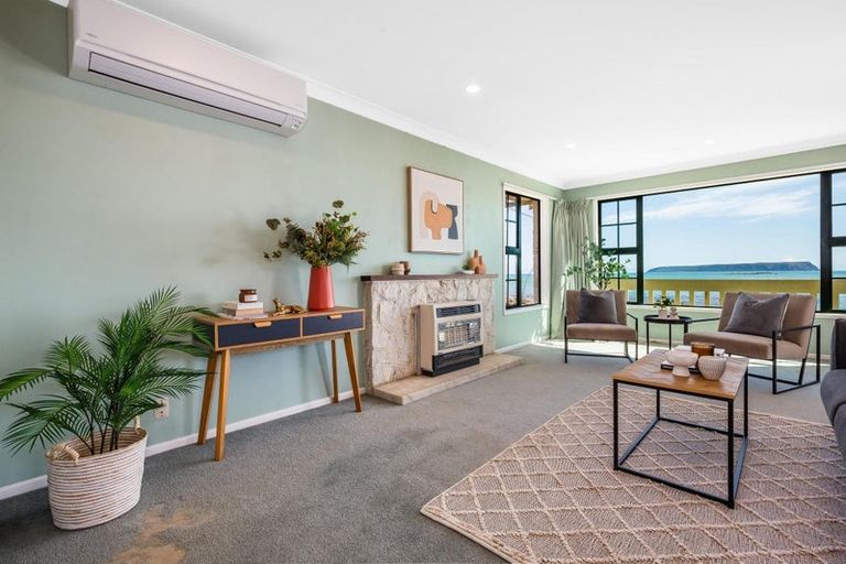 Photo of property in 22 Sunset Parade, Plimmerton, Porirua, 5026