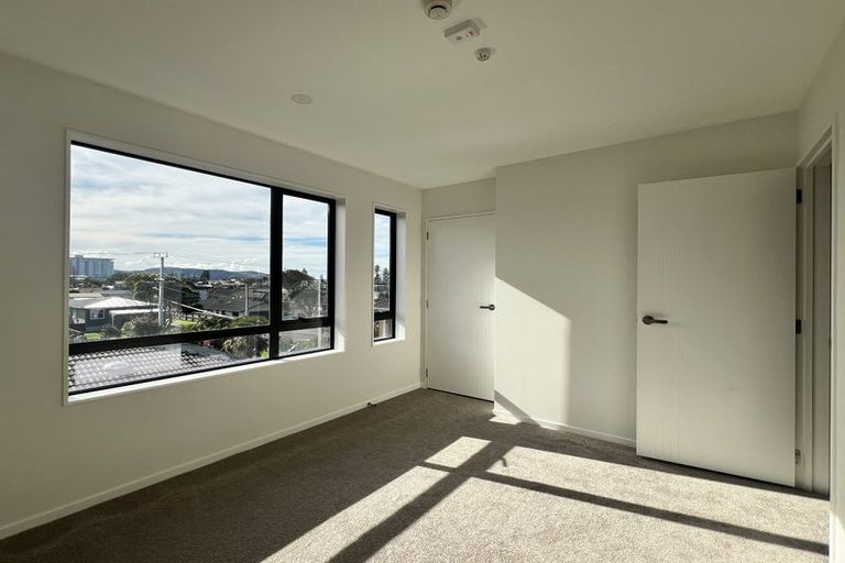 Photo of property in 8/35 Centreway Road, Orewa, 0931