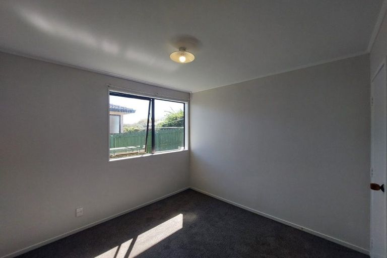 Photo of property in 2/19 Silver Creek Road, Weymouth, Auckland, 2103