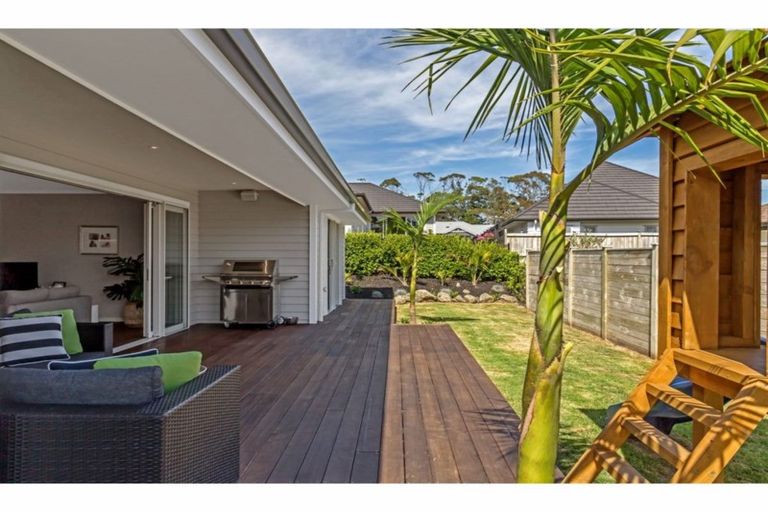 Photo of property in 200 Harris Drive, Silverdale, 0932