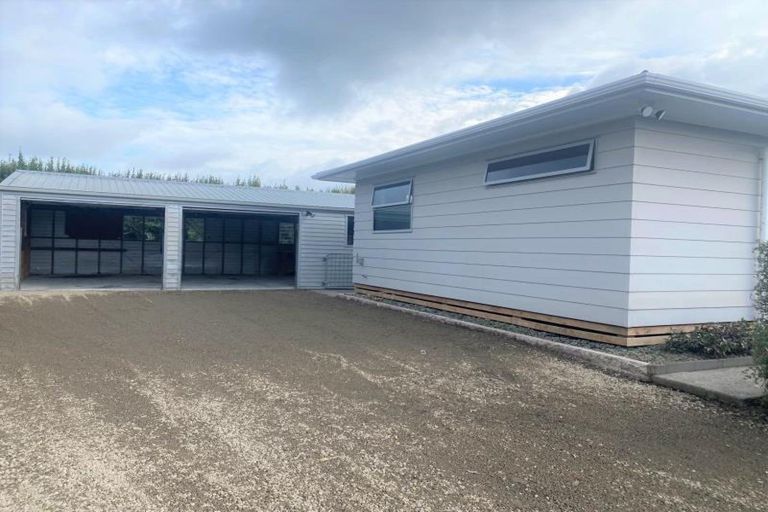 Photo of property in 5 Egmont Road, Waiwhakaiho, New Plymouth, 4312