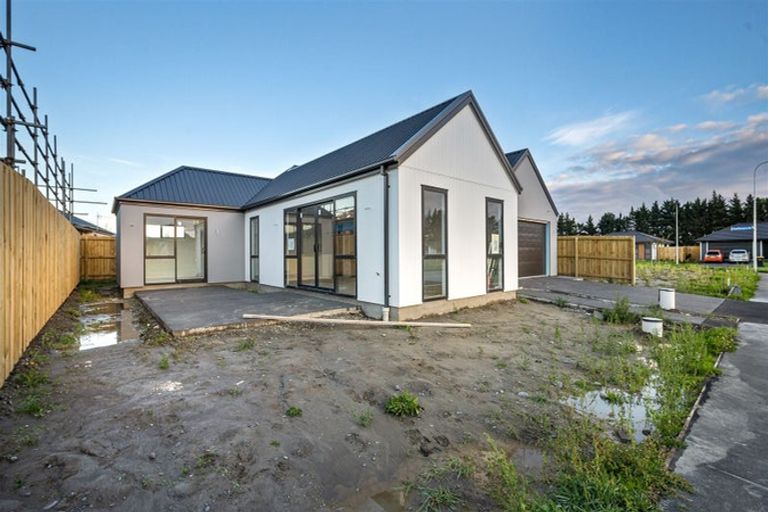 Photo of property in 4 Borthwick Street, Belfast, Christchurch, 8051