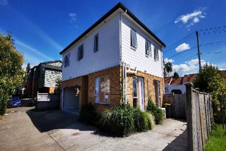 Photo of property in 73c Nile Road, Milford, Auckland, 0620