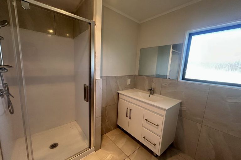 Photo of property in 2/14 Leven Lane, Totara Heights, Auckland, 2105