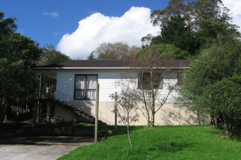 Photo of property in 10 Adam Sunde Place, Glen Eden, Auckland, 0602