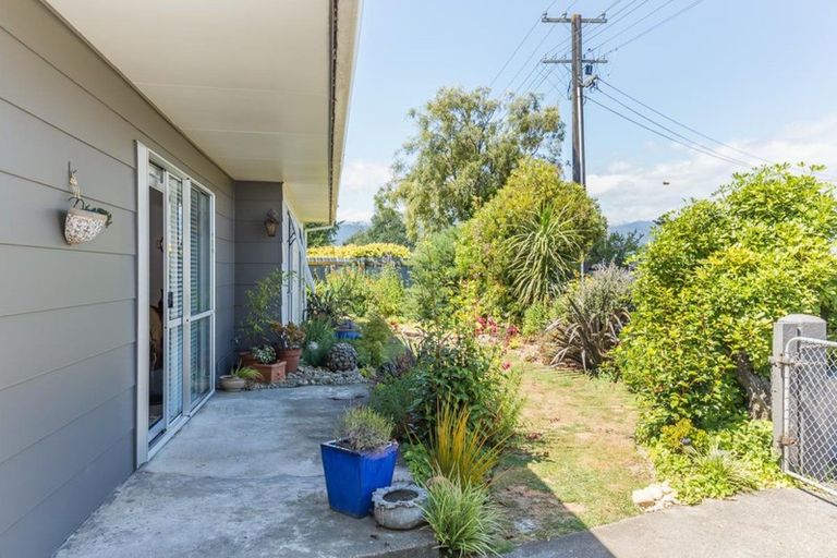 Photo of property in 645 Queen Street East, Levin, 5510