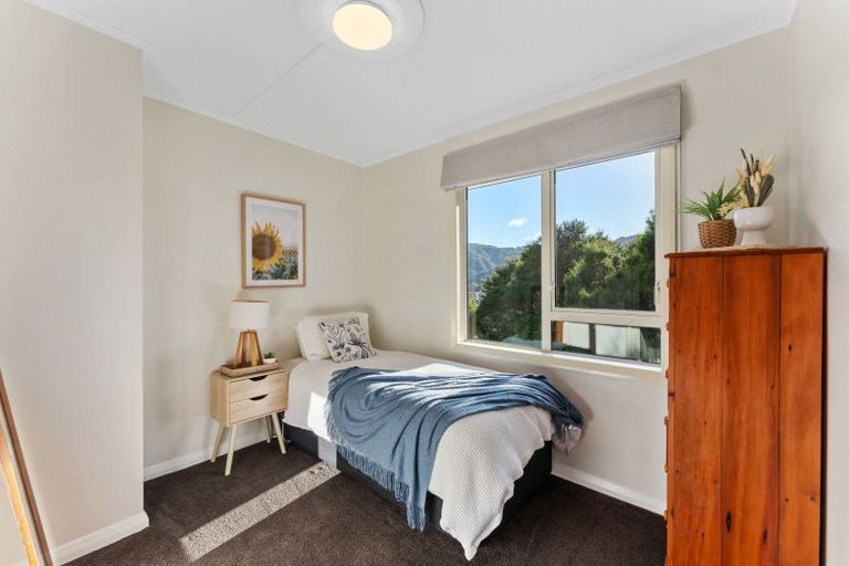 Photo of property in 74a Heretaunga Square, Silverstream, Upper Hutt, 5019