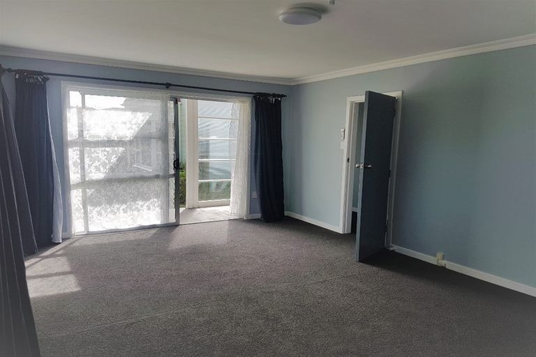 Photo of property in 69 Govett Avenue, Frankleigh Park, New Plymouth, 4310