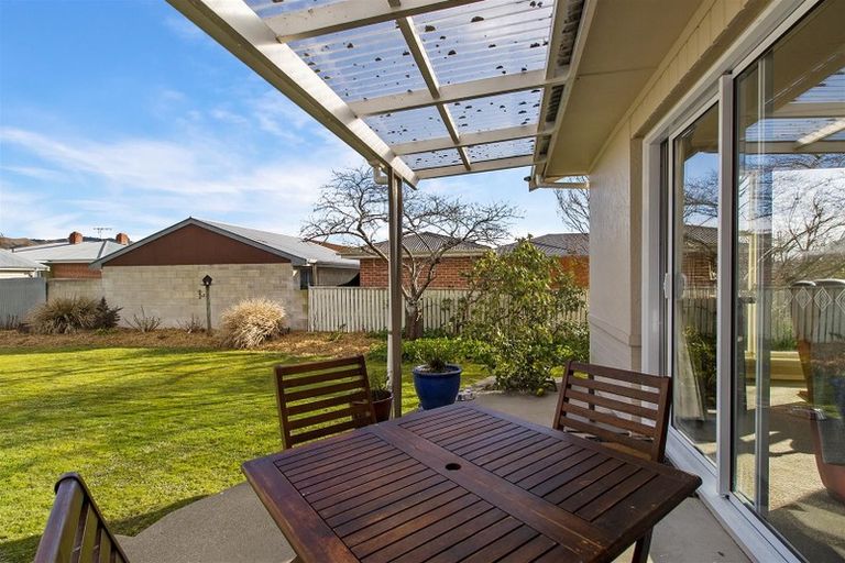 Photo of property in 1 Bond Street, Waimate, 7924
