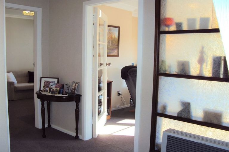 Photo of property in 58 Pembroke Street, Avondale, Christchurch, 8061