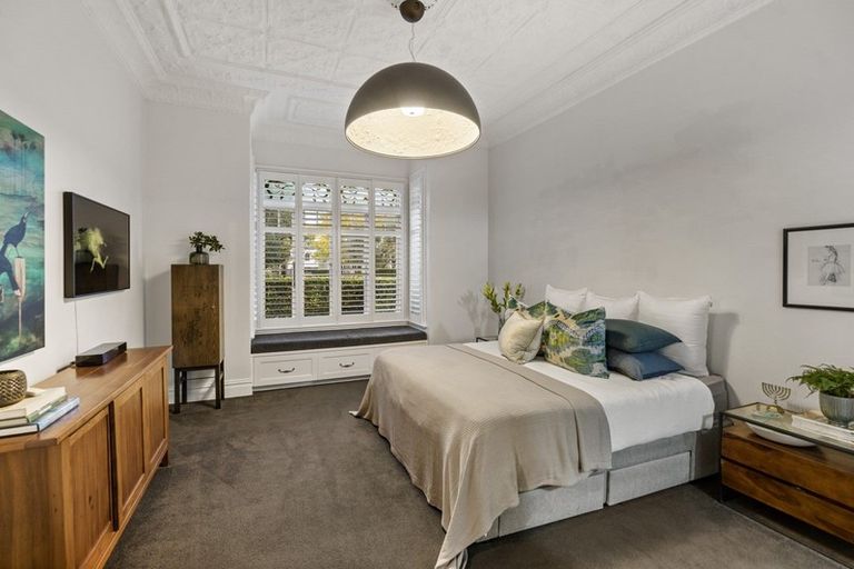 Photo of property in 23 Cheltenham Road, Devonport, Auckland, 0624