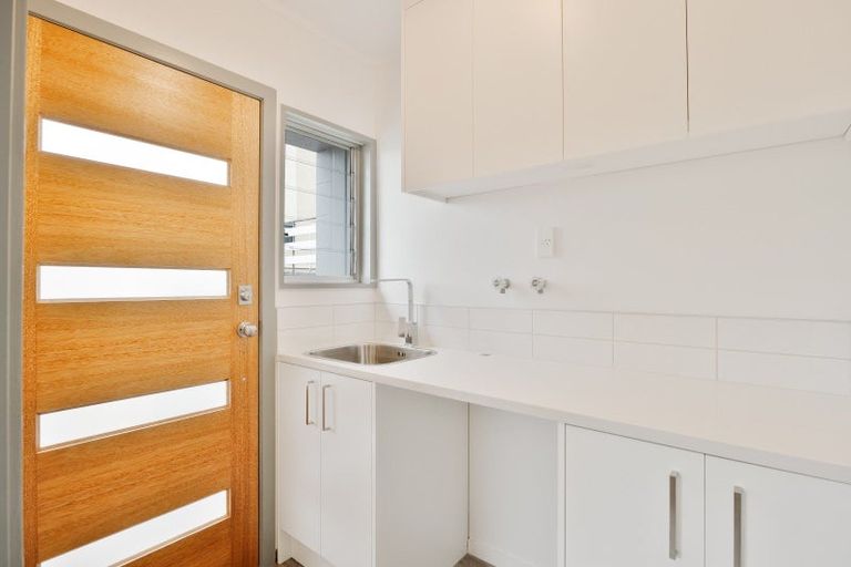 Photo of property in 1/1243 Victoria Street, Whitiora, Hamilton, 3200