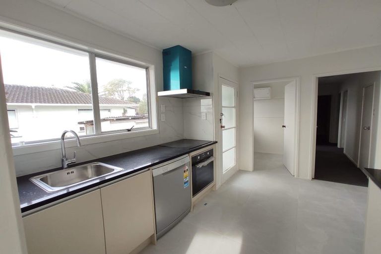 Photo of property in 1 Blanche Way, Half Moon Bay, Auckland, 2012