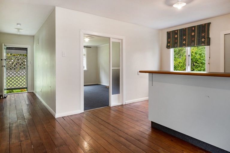 Photo of property in 139 Waikawa Road, Picton, 7220