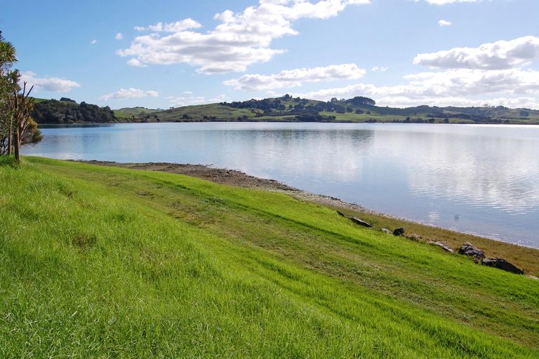 Photo of property in 18a Salt River View Road, Kaiwaka, 0573