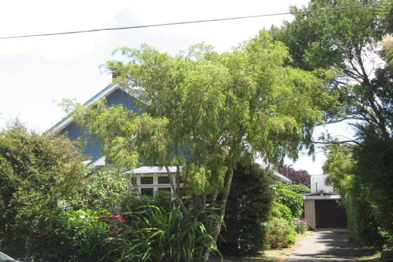 Photo of property in 35 Woodchester Avenue, Richmond, Christchurch, 8013