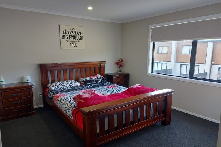 Photo of property in 11 Josland Lane, Wallaceville, Upper Hutt, 5018