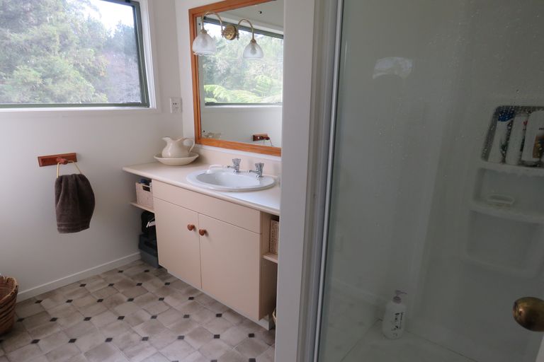 Photo of property in 28 Tanekaha Lane, Kerikeri, 0294