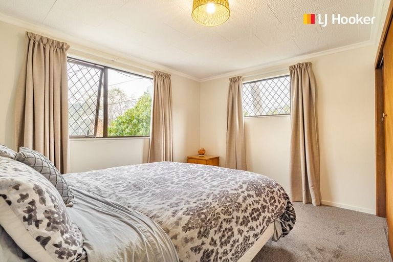 Photo of property in 27 Glenross Street, Glenross, Dunedin, 9011