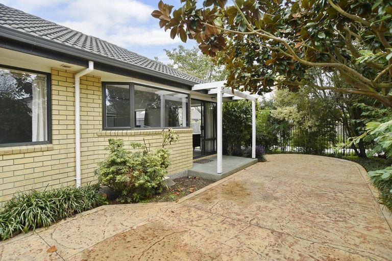 Photo of property in 10a Ronald George Place, Parklands, Christchurch, 8083