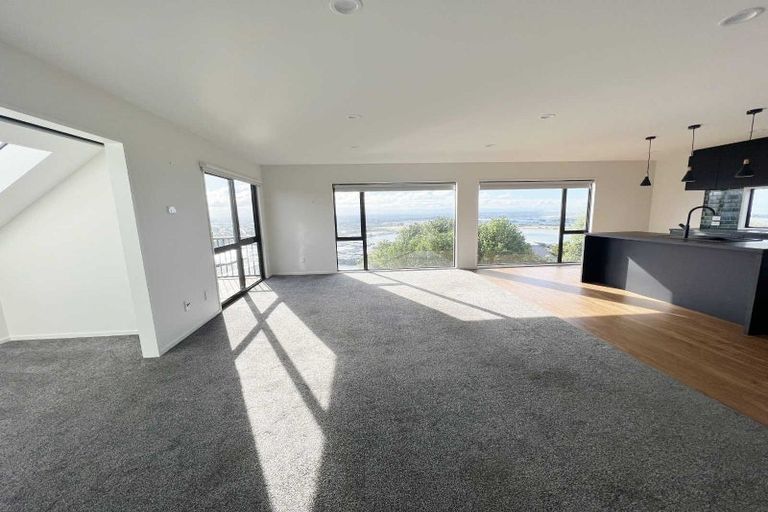 Photo of property in 17 Brigid Place, Mount Pleasant, Christchurch, 8081