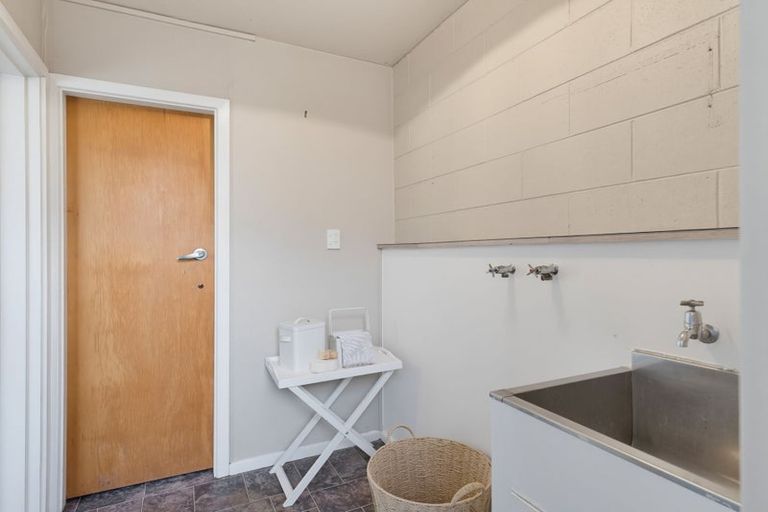 Photo of property in 1 Quinton Place, Bishopdale, Christchurch, 8053