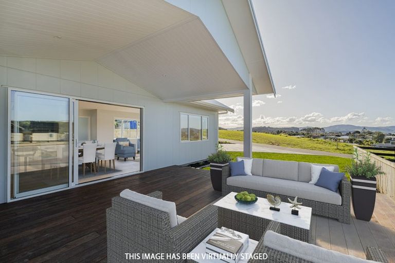 Photo of property in 3 Tinirau Place, Cooks Beach, 3591