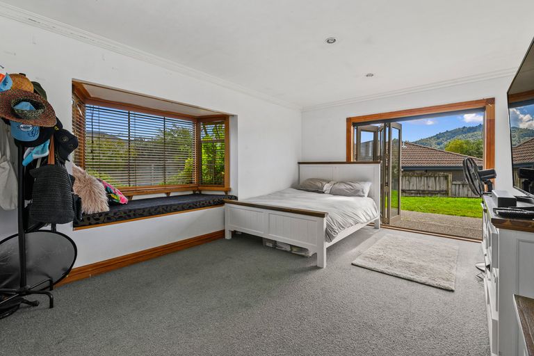 Photo of property in 48 Hamon Place, Pukehangi, Rotorua, 3015