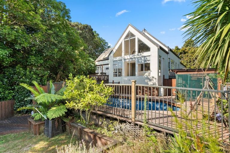Photo of property in 97 Goodwood Drive, Goodwood Heights, Auckland, 2105