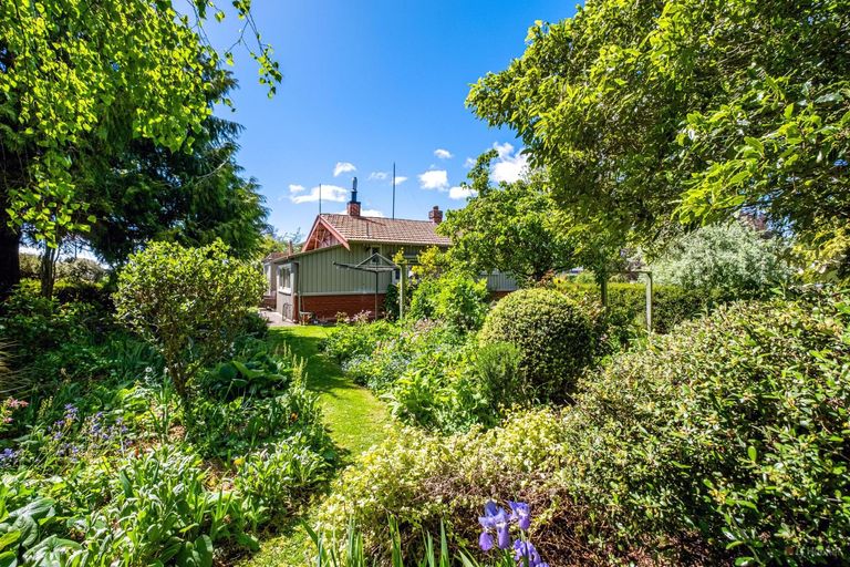 Photo of property in 4 Exeter Street, Waimate, 7924