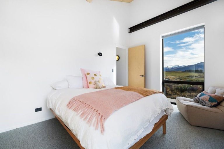 Photo of property in 3 Torridon Court, Jacks Point, Queenstown, 9371