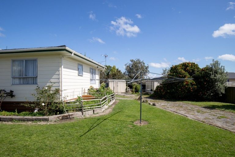 Photo of property in 30 Mahana Road, Ngatea, 3503