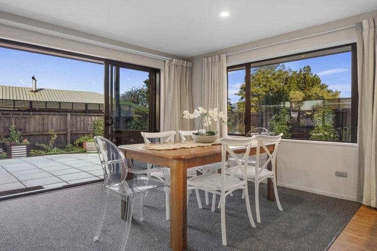 Photo of property in 1 Lowe Place, Rangiora, 7400