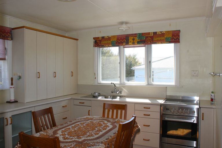 Photo of property in 50 Wyndham Street, Carterton, 5713