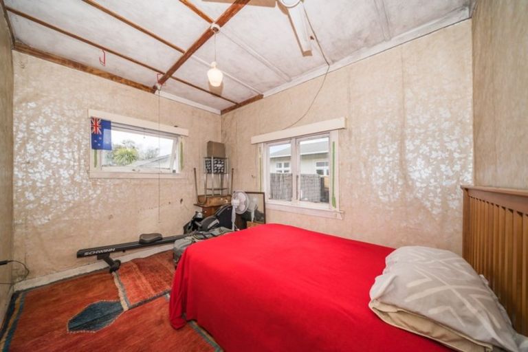 Photo of property in 60 Weston Avenue, Roslyn, Palmerston North, 4414