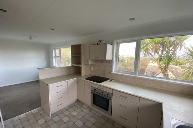 Photo of property in 6 Hallewell Crescent, Johnsonville, Wellington, 6037