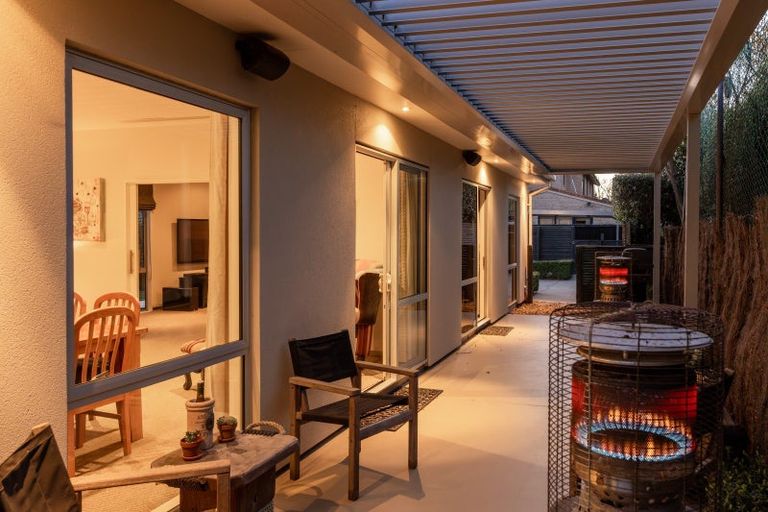 Photo of property in 142 North Parade, Richmond, Christchurch, 8013