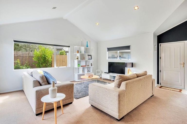 Photo of property in 4/372 Whangaparaoa Road, Stanmore Bay, Whangaparaoa, 0932