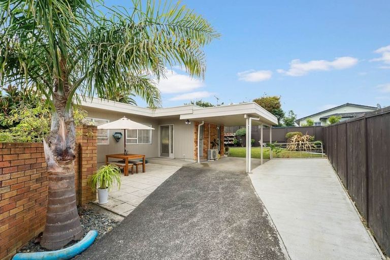 Photo of property in 2/37 Galvan Avenue, Sunnyhills, Auckland, 2010