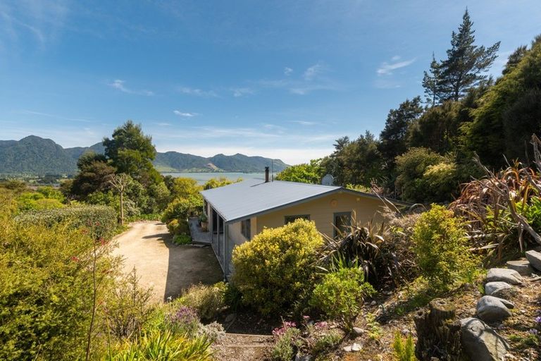 Photo of property in 7 Orion Street, Collingwood, 7073